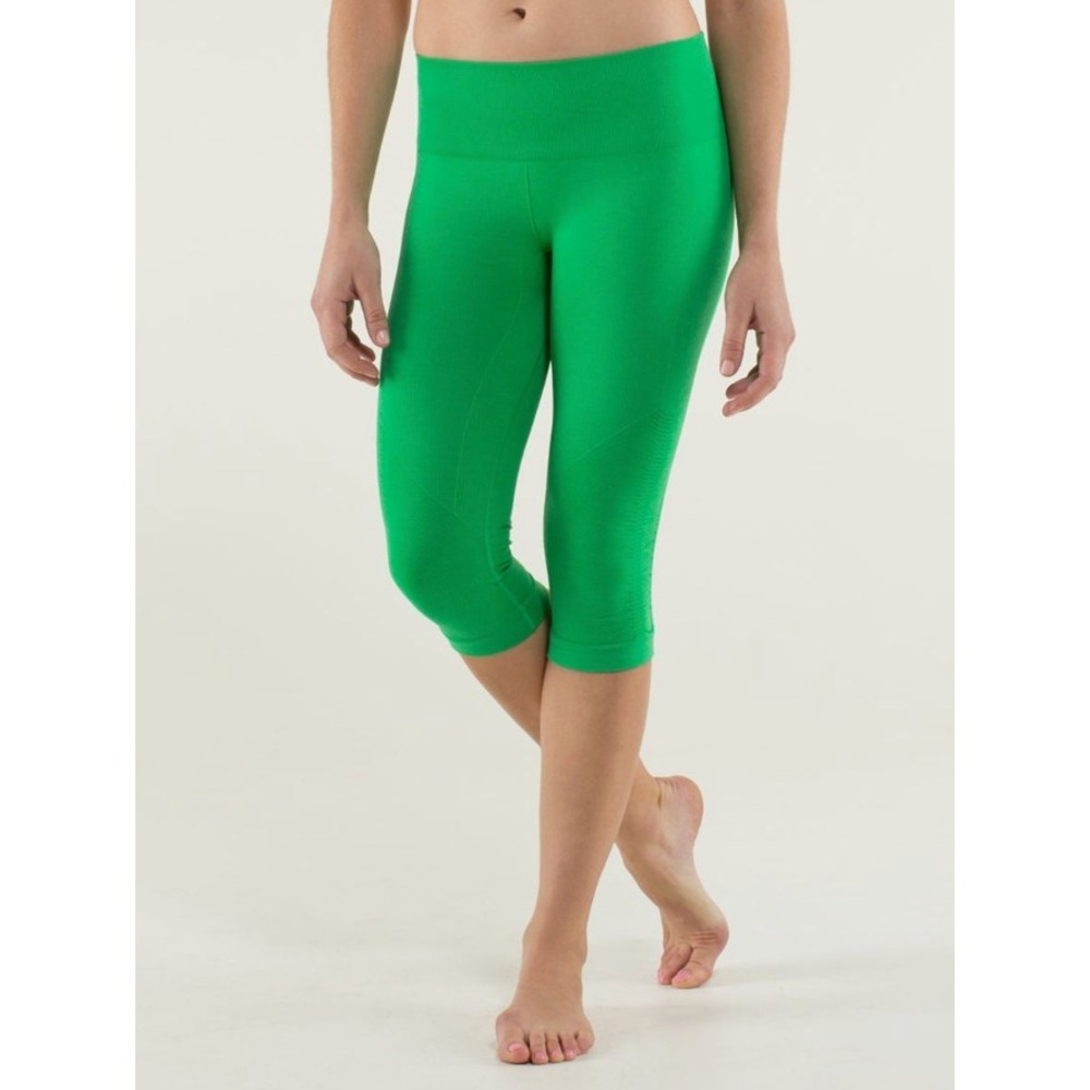 Lululemon In the Flow Crop II Leggings Green Ruched Seamless Yoga Pants Size 4